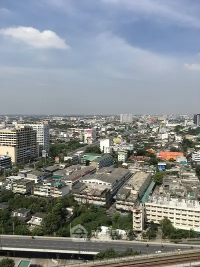  1 Bedroom Condo at Aspire Sathorn Thapa-2