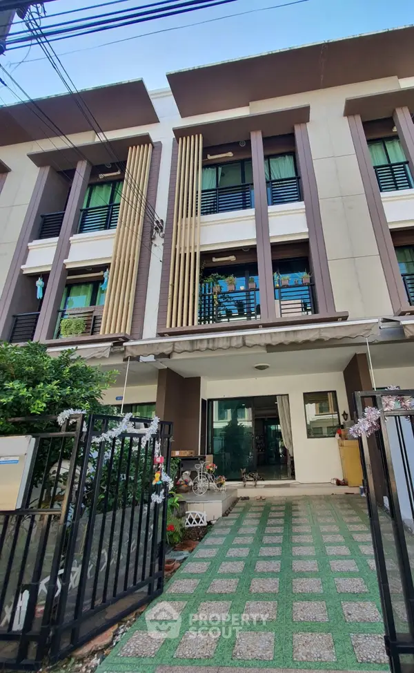 image_rental-17312069