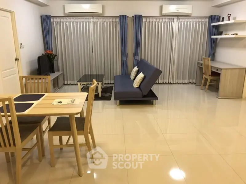  2 Bedrooms Condo at Summer Garden Chaeng Wattana-1