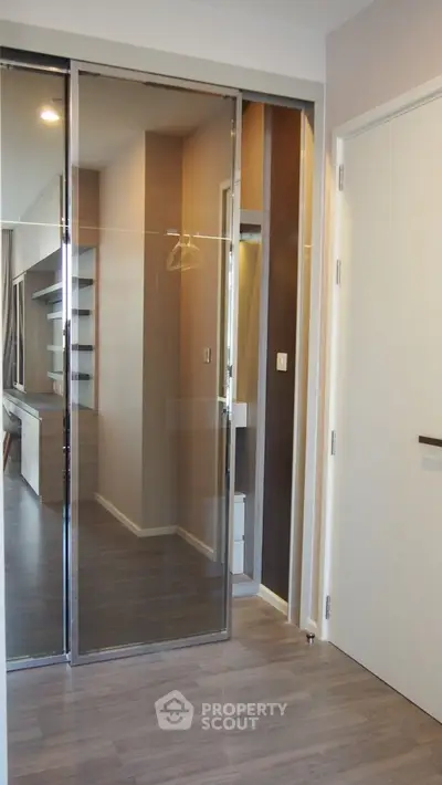  2 Bedrooms Condo at The Room Sukhumvit 69-2
