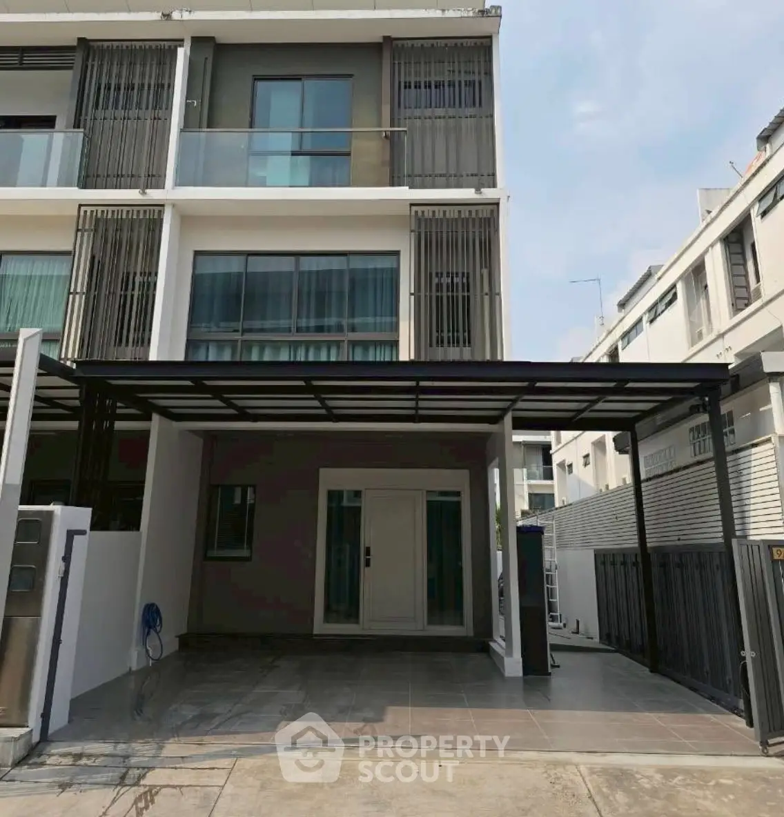 Screenshot 2569-02-12 at 20.43.07.jpg