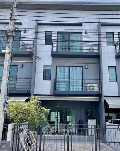 image_rental-29748679