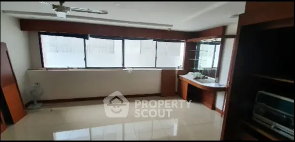 image_rental-30636266