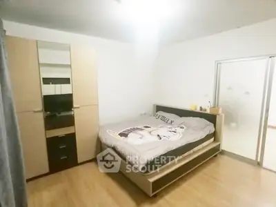  1 Bedroom Condo at Supalai Park Sainakarin-3