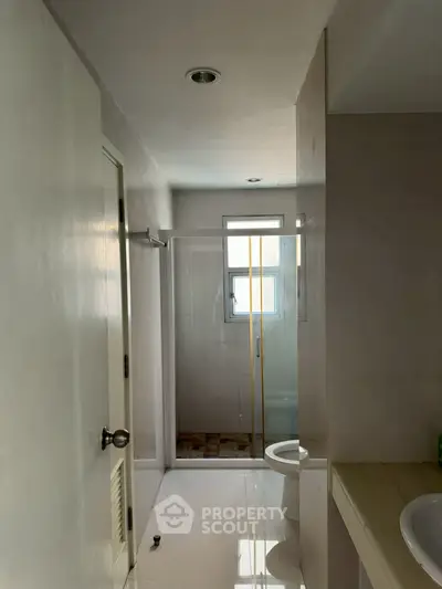 image_rental-29592014