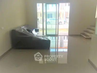 image_rental-30777220