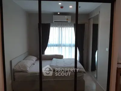 Fully Furnished 1 Bedroom Condo at The Privacy Rama 9-5