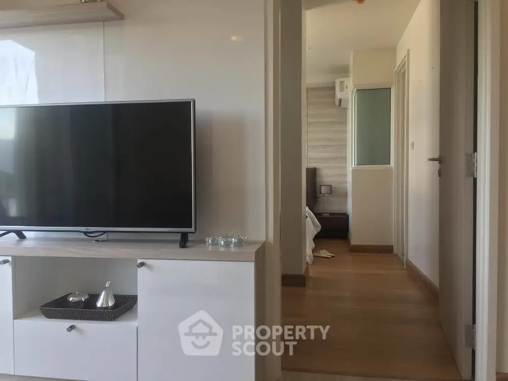  1 Bedroom Condo at Downtown 49 Sukhumvit-1