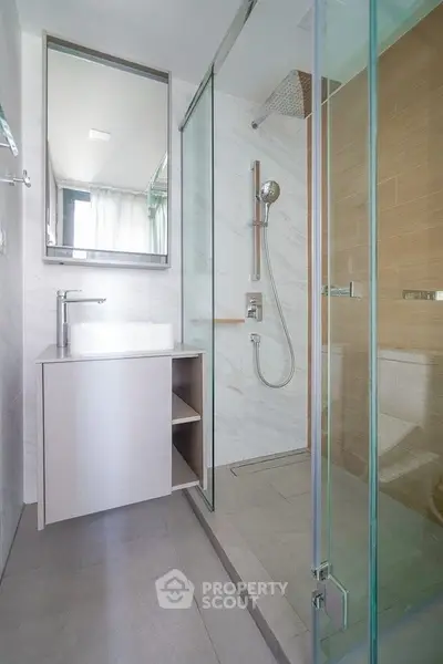  2 Bedrooms Condo at Taka Haus Ekamai 12-5