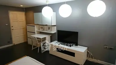  1 Bedroom Condo at Ratchathewi Tower Condominium-2