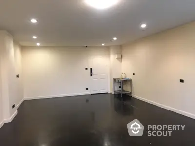  1 Bedroom Condo -5