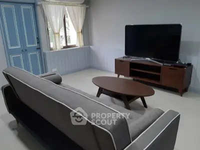  2 Bedrooms Condo -3