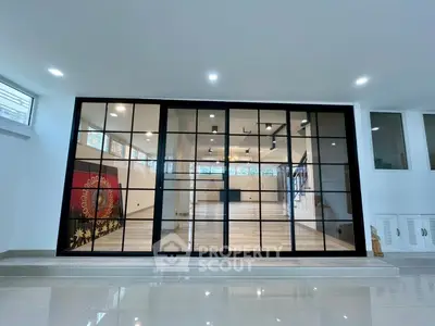 image_rental-23770382