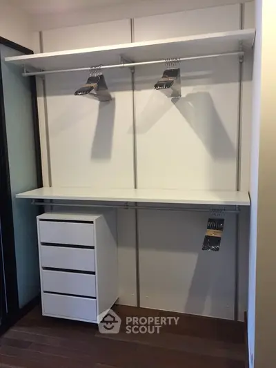  2 Bedrooms Condo -2