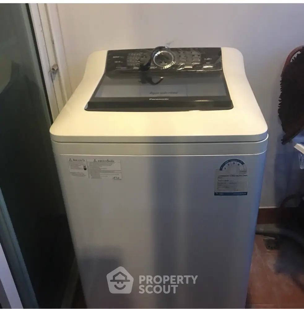  1 Bedroom Condo at Regent Home 22 Sukhumvit 85-1