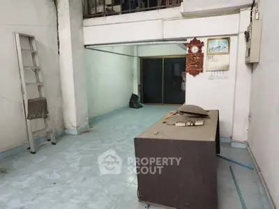 image_rental-28712526