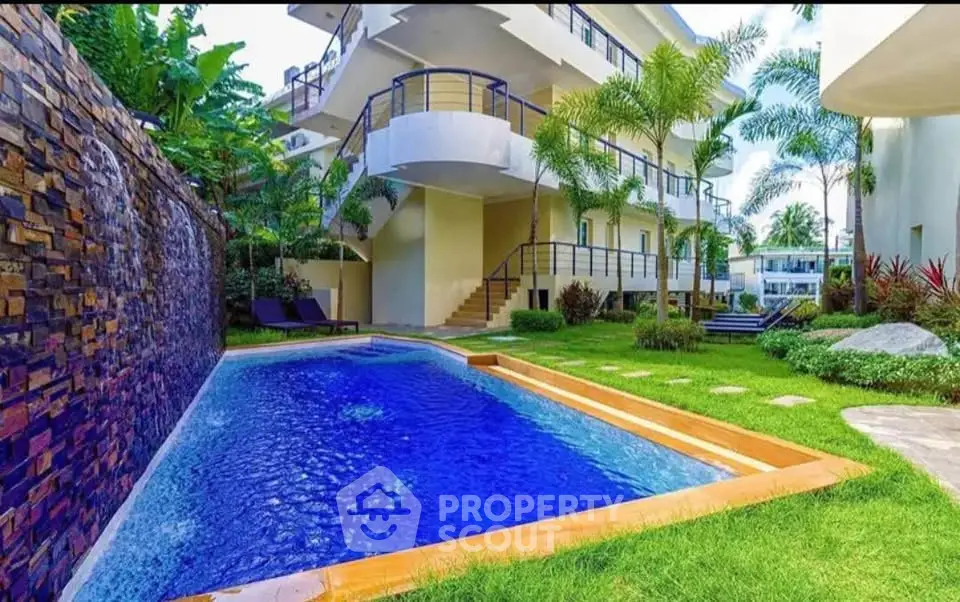 Luxurious property with private pool and lush garden, perfect for relaxation and entertainment.