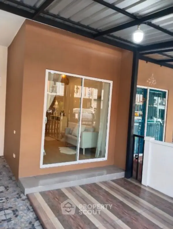 image_rental-30272097