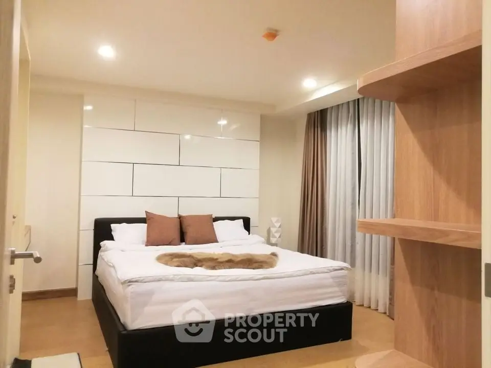  1 Bedroom Condo at Downtown 49 Sukhumvit-1