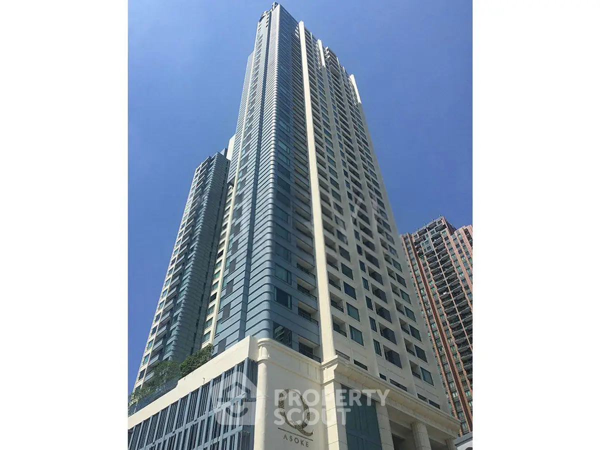 Stunning high-rise building with modern architecture and panoramic city views.