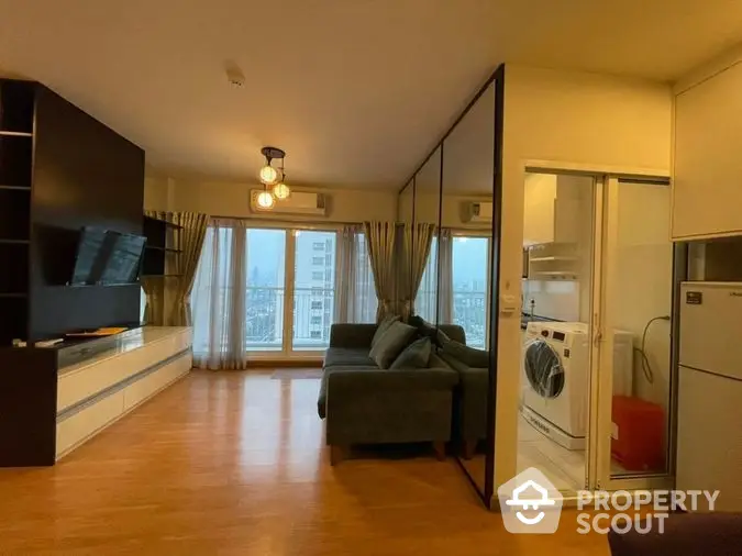Fully Furnished 2 Bedrooms Condo at The Parkland Grand Taksin Livingroom
