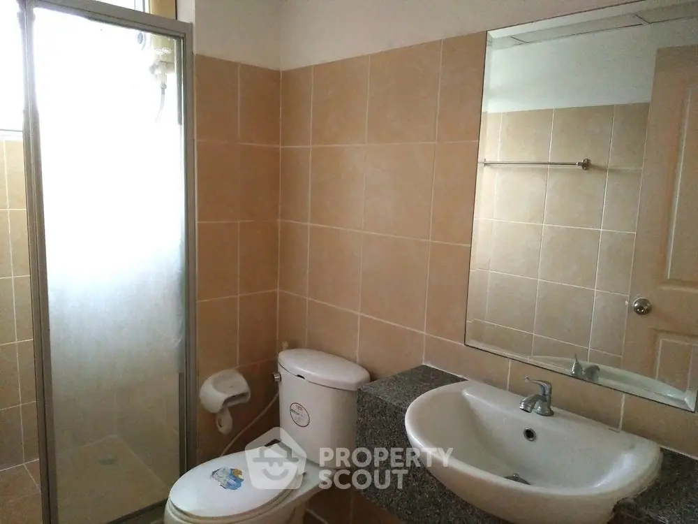  2 Bedrooms Condo at City Home Ratchada-1