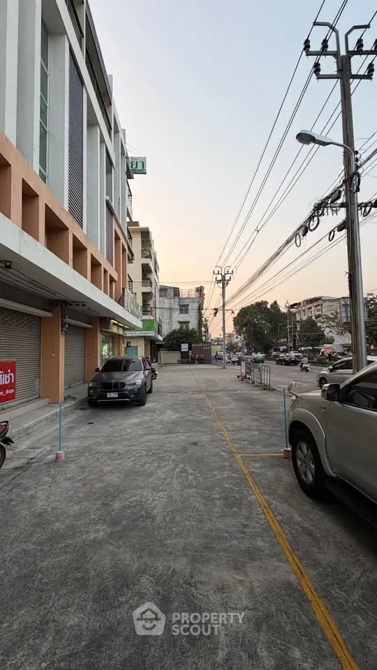 image_rental-30175177