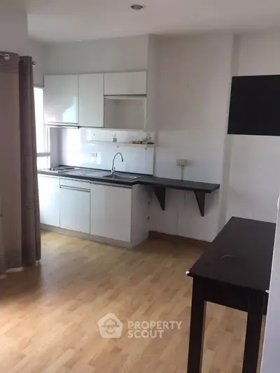  1 Bedroom Condo at The Parkland Taksin Thapa-3