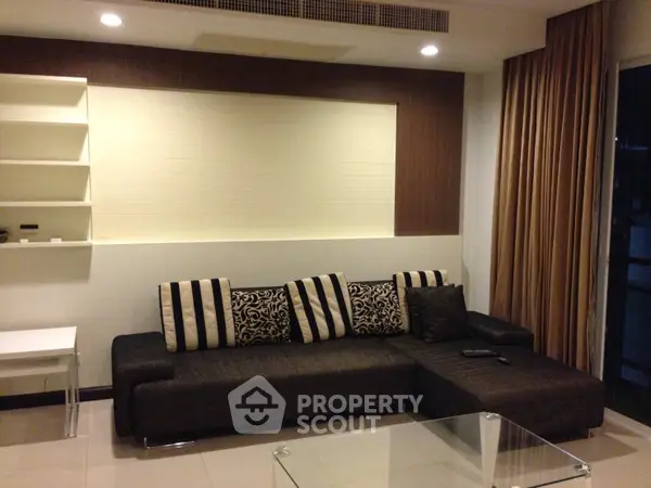 image_rental-5277271