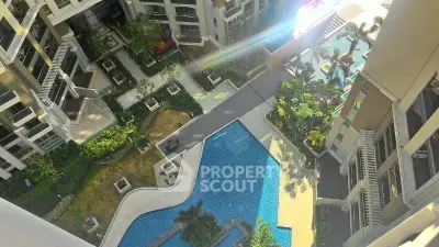  2 Bedrooms Condo -4