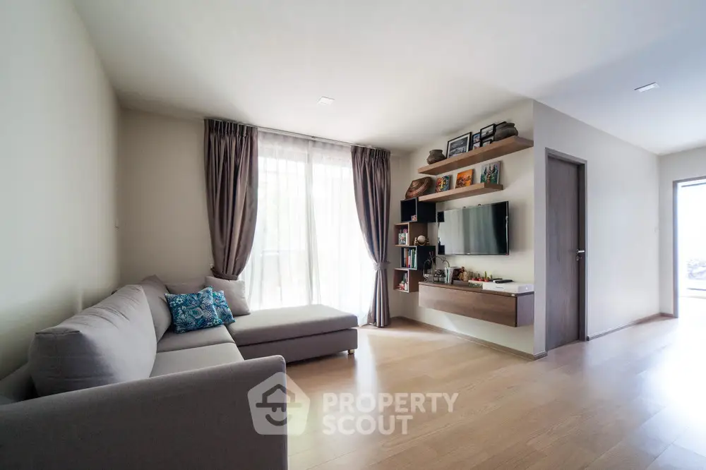 2 Bedrooms Condo at Art Thonglor อาร์ท แอท ทองหล่อ-1