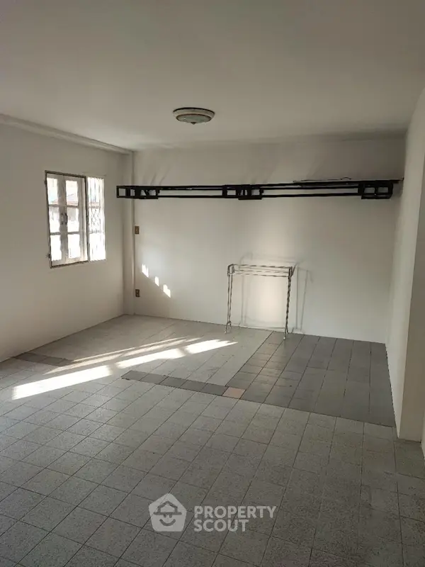 image_rental-10850956