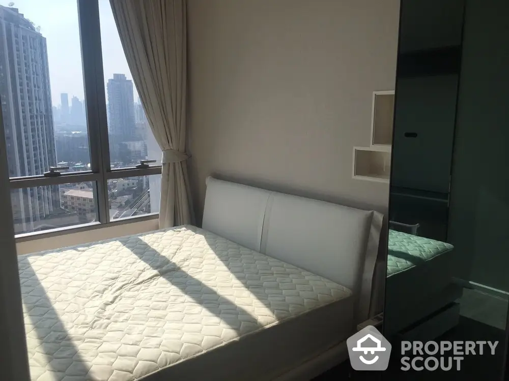  1 Bedroom Condo at The Room Sukhumvit 69-1