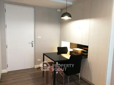  1 Bedroom Condo at The Room Sukhumvit 21-5