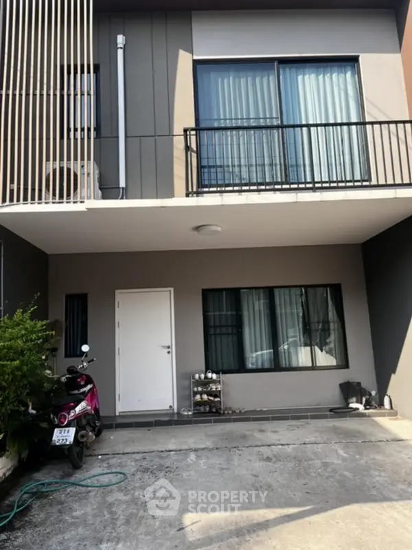 image_rental-11619643