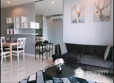 Fully Furnished 2 Bedrooms Condo at Circle Condominium-3