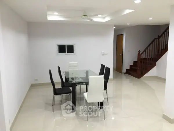 image_rental-4714028