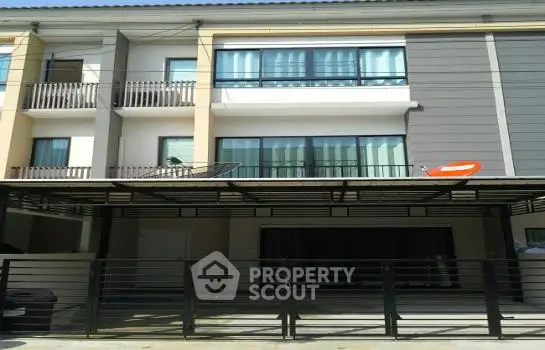 image_rental-6007739