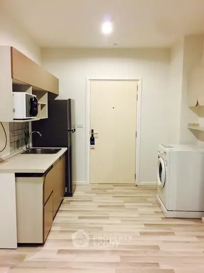  1 Bedroom Condo at The Key Sathorn Ratchapreuk-3