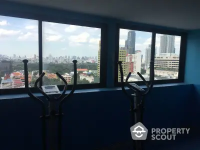  2 Bedrooms Condo at Renova Residence Chidlom Condominium-6