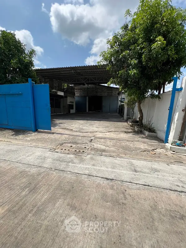 image_rental-12076271