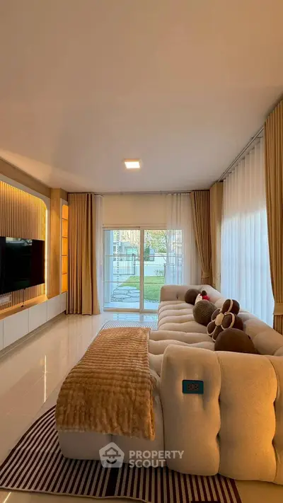 image_rental-30386533