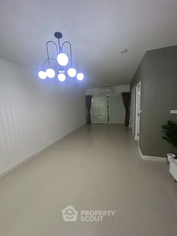 image_rental-27282836