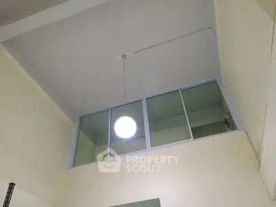 image_rental-28757493