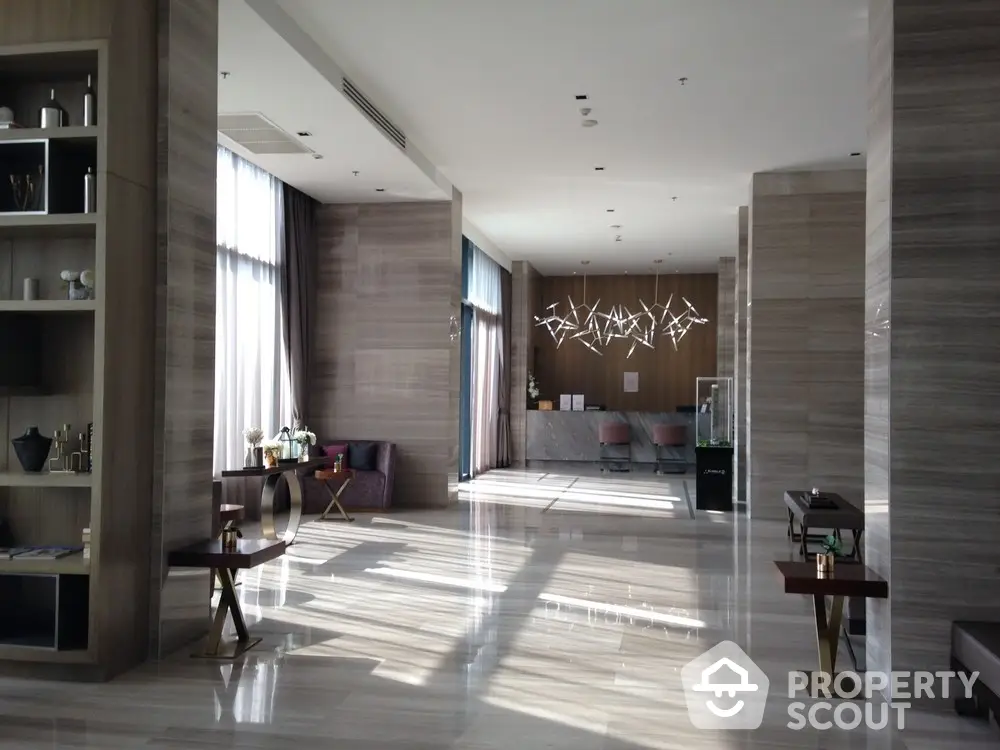  3 Bedrooms Condo at Circle Living Prototype New Petchburi-1