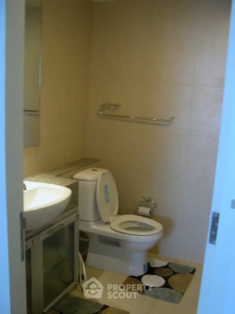  1 Bedroom Condo -1