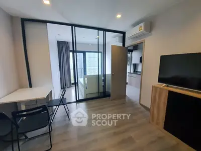 image_rental-10221755