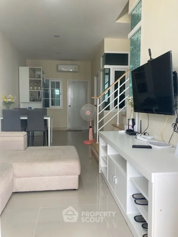 image_rental-25273435