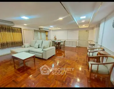 image_rental-27702679