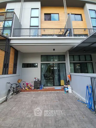 image_rental-6362261